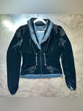 Elie Tahari silk blend Black Velvet Embroidered Blazer/ blouse - size large